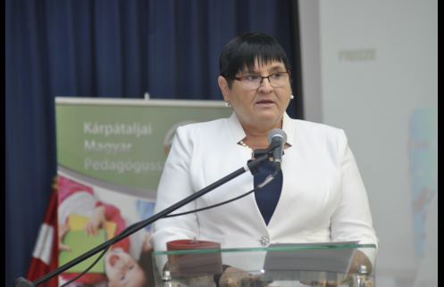 Speech by Ildikó Orosz, the president of the Transcarpathian Hungarian Pedagogical Association